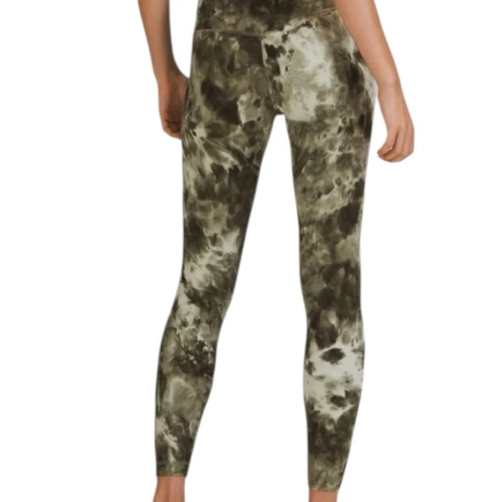 Lululemon Align High-Rise 28